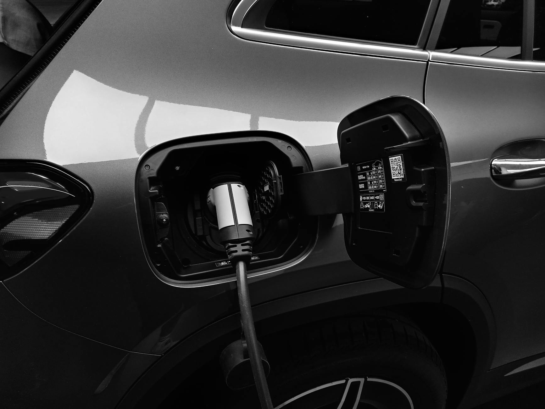Mazda CX-60: jak jeździ PHEV zimą? Zasięg, ładowanie i zużycie paliwa po polsku